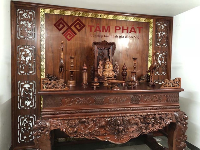 Trang trí bàn thờ gia tiên đẹp, hợp phong thủy ngay tại nhà